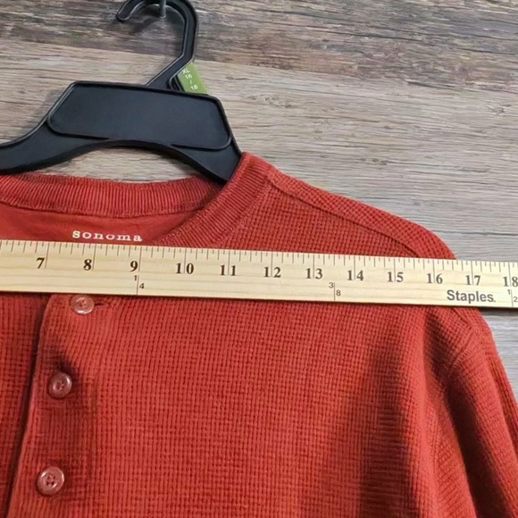 Sonoma Men's Rust Long Sleeve Henley - Picture 6 of 8